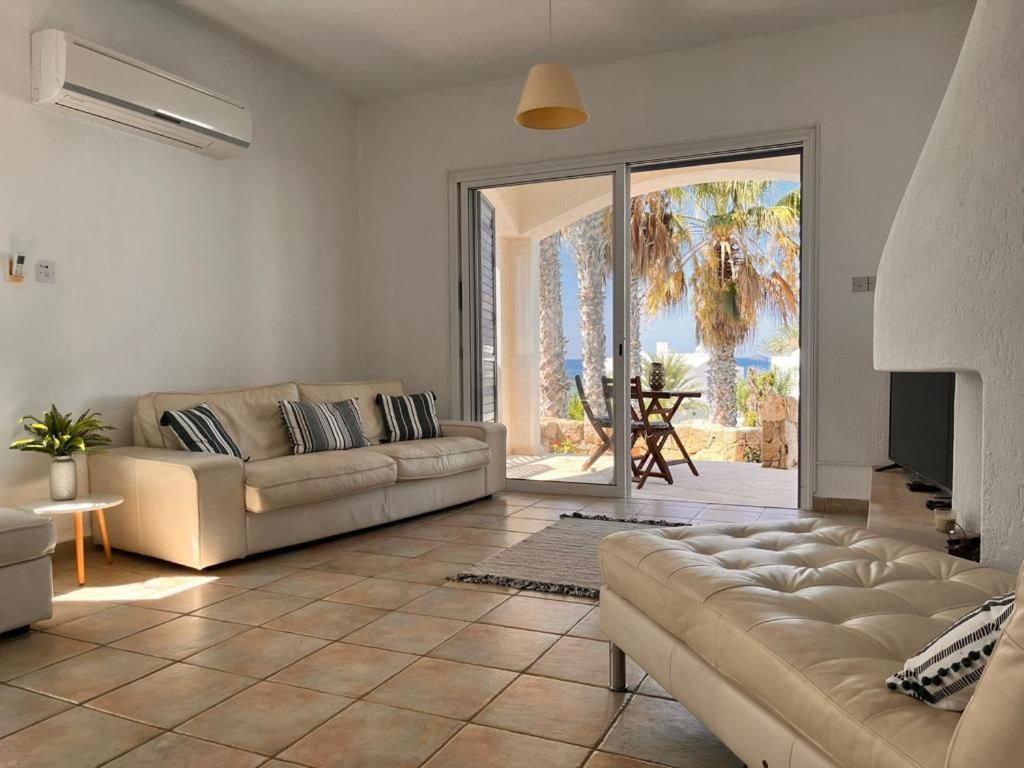 Sky Villa Paphos Exterior foto